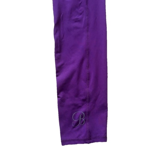 Bombshell Sportswear Women’s Vibrant Purple Leggings
Size Small - Picture 2 of 7